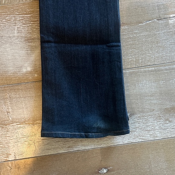 PAIGE Dark Indigo manhattan Jeans. - Picture 2 of 7